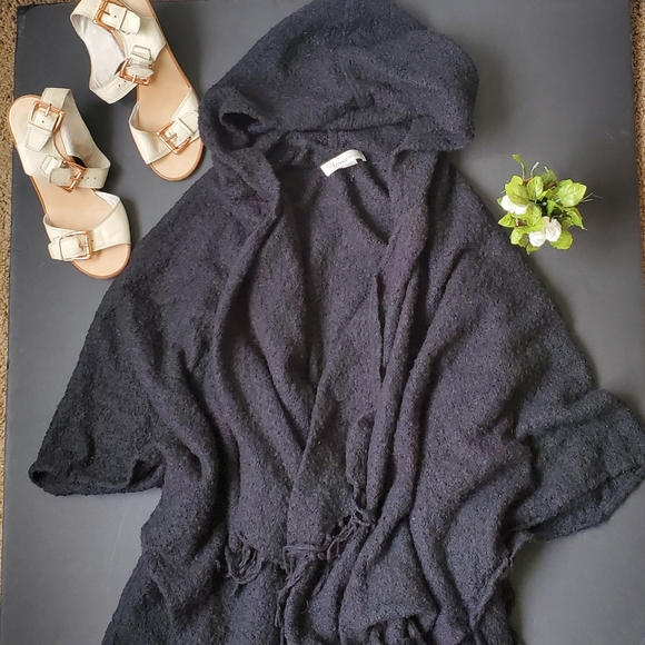 Francesca's Collections Accessories - Francesca's black overlay one size hooded cardigan